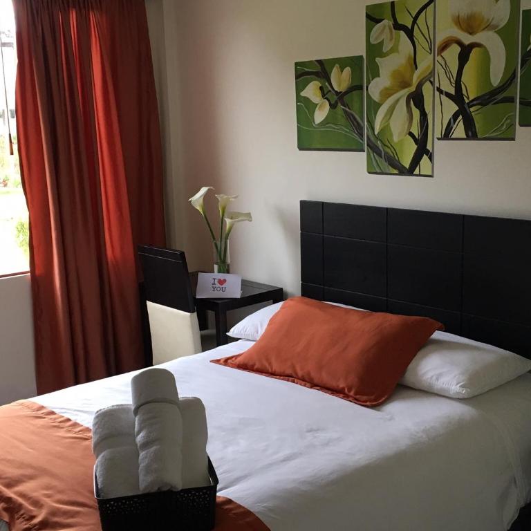 Hotel Las Mercedes Airport-Quito - Matrimony Room - 8