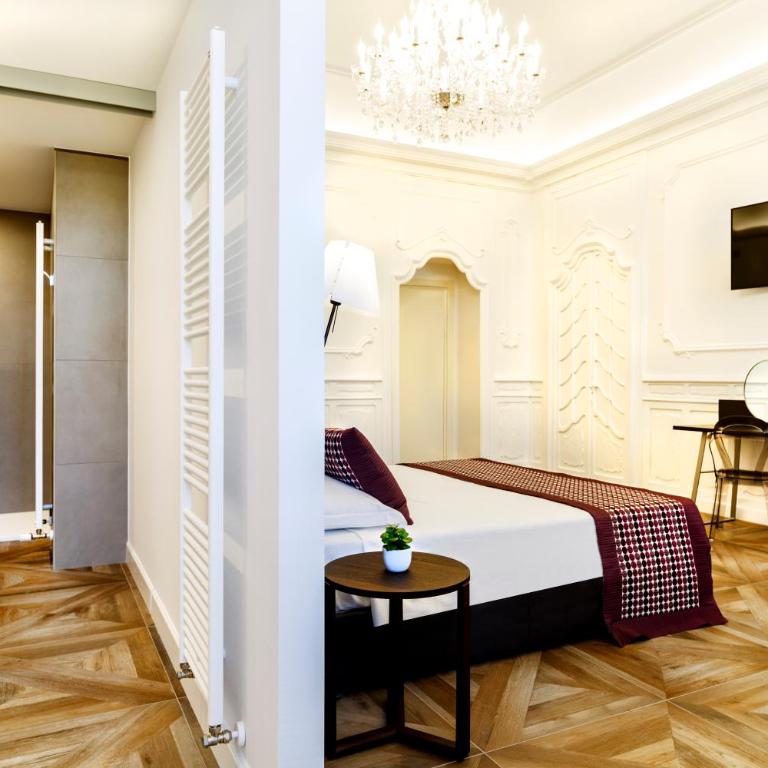 Best Western Plus Royal Superga Hotel - King Suite - 1