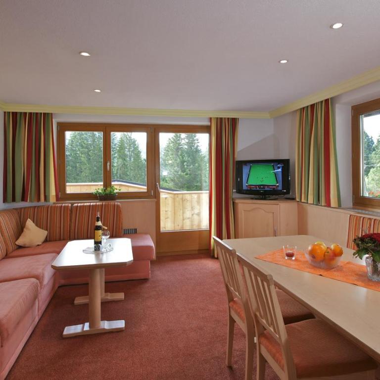 Komfort-Apartments Zufriedenheit - Apartment mit 2 Schlafzimmern und Balkon - 1