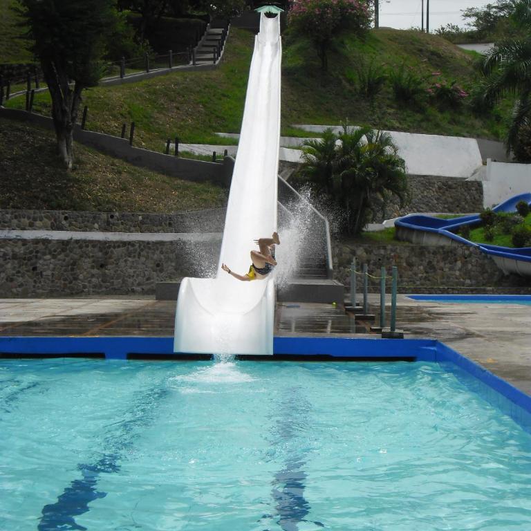 Hotel y Parque Acuatico Agua Sol Alegria - Habitación Triple - 2