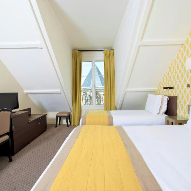 Hôtel Henri IV Rive Gauche - Chambre Triple - 2
