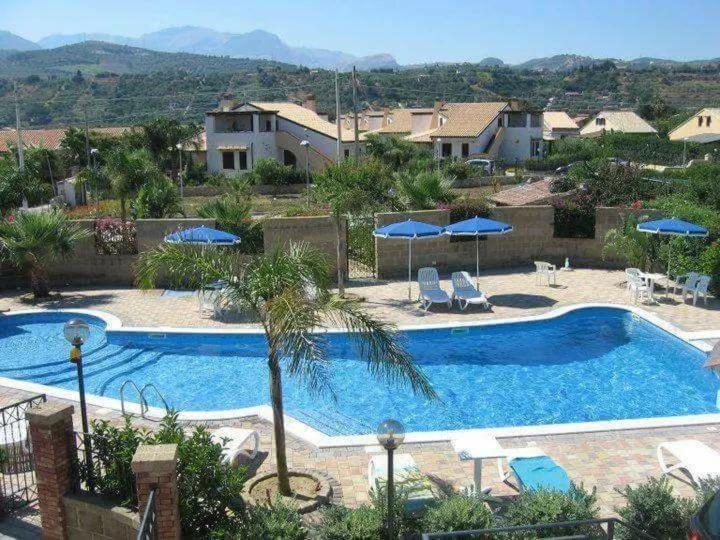 Mansarda Camelie via dei Normanni, 45 - Vacation Home - 1