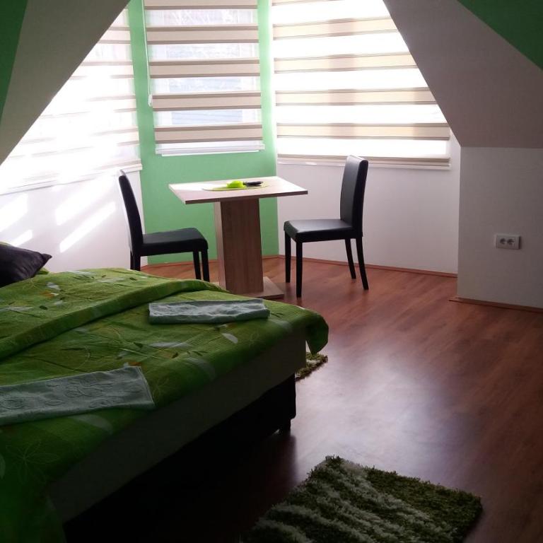 Apartmani KNEŽEVIĆ - Apartment with Mountain View - 17