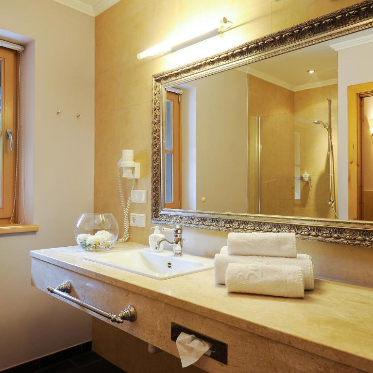 Hotel und Alpen Apartments - Bürglhöh - Suite mit Sauna - 6