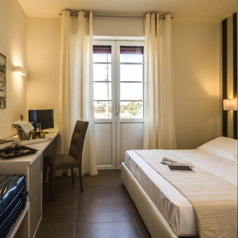 Il Gallo Bianco - Executive Double Room with Balcony - 7