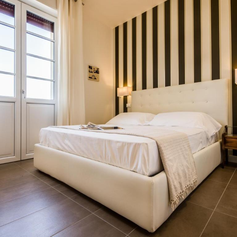 Il Gallo Bianco - Executive Double Room with Balcony - 12