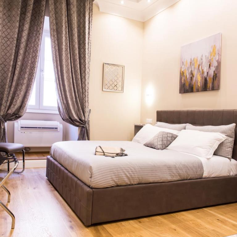 Nazionale Palace Suites - Camera Deluxe - 1
