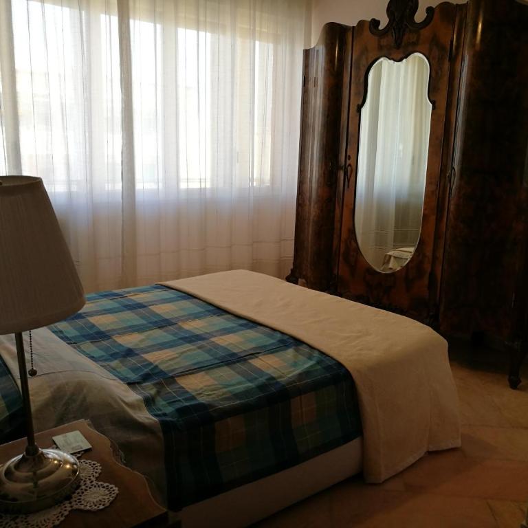 B&B Domus Lupiae - Camera Matrimoniale con Bagno Privato - 1