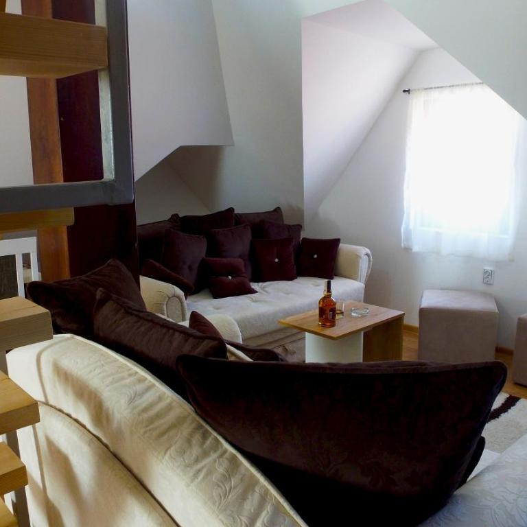 Dobricin Konak Apartmani - Penthouse Apartment - 1