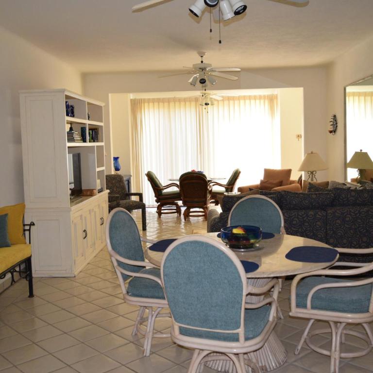 Condominios El Dorado II - Apartamento de 1 dormitorio - 303 - 5