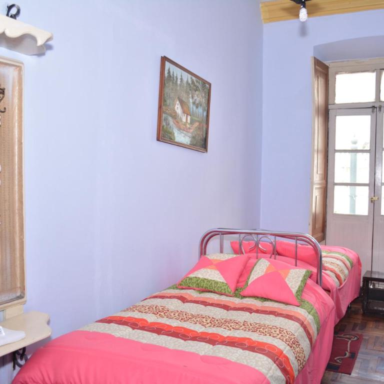 Hostal Juana de Arco - Habitación Doble con baño compartido - 4