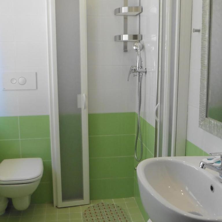 Hotel Holland - Camera Quadrupla Comfort - 5