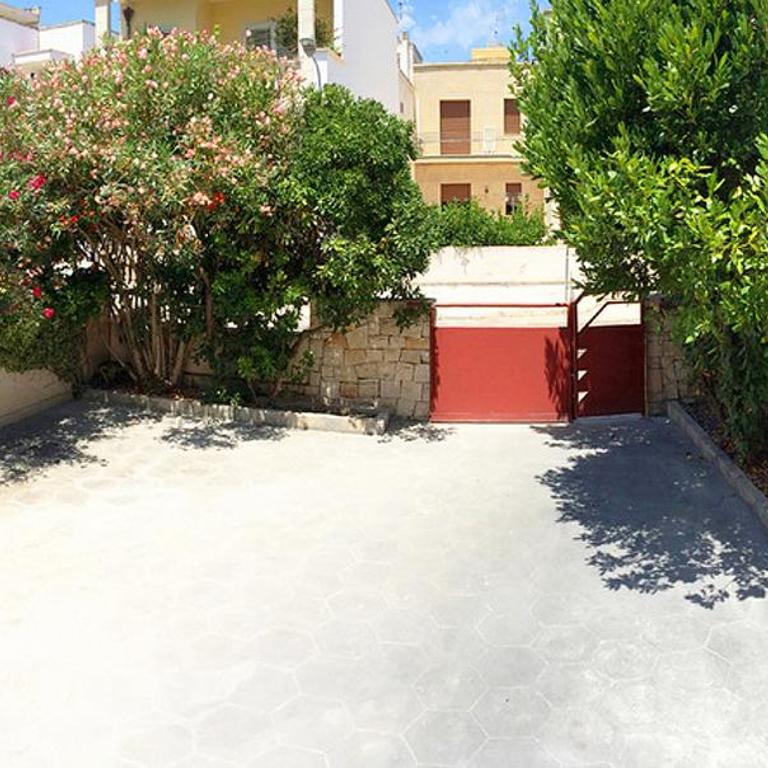 Treasure - Four-Bedroom House - 12