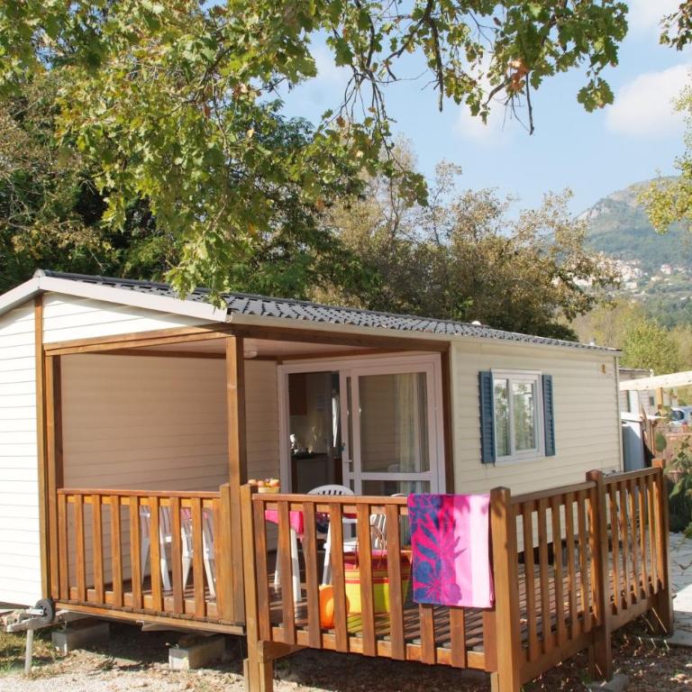 Hotel et Camping Les Rives du Loup - Mobile Home Budget - 1