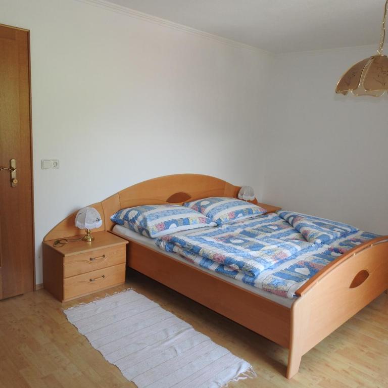 Alpakahof Strieder - Comfort Doppelzimmer mit Balkon - 2