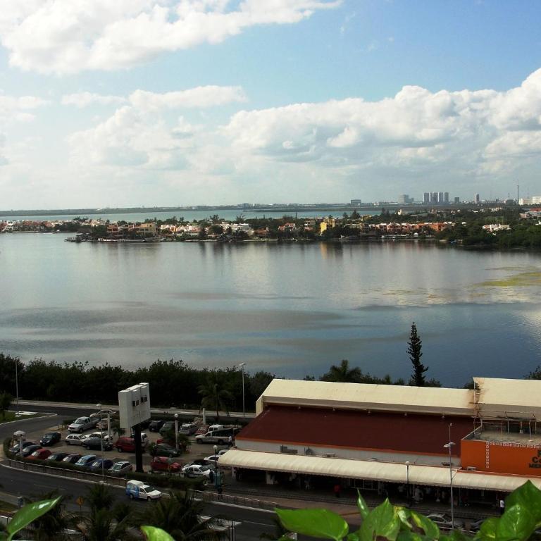 Salvia Cancun Aparts - Standard Lagoon View - 1