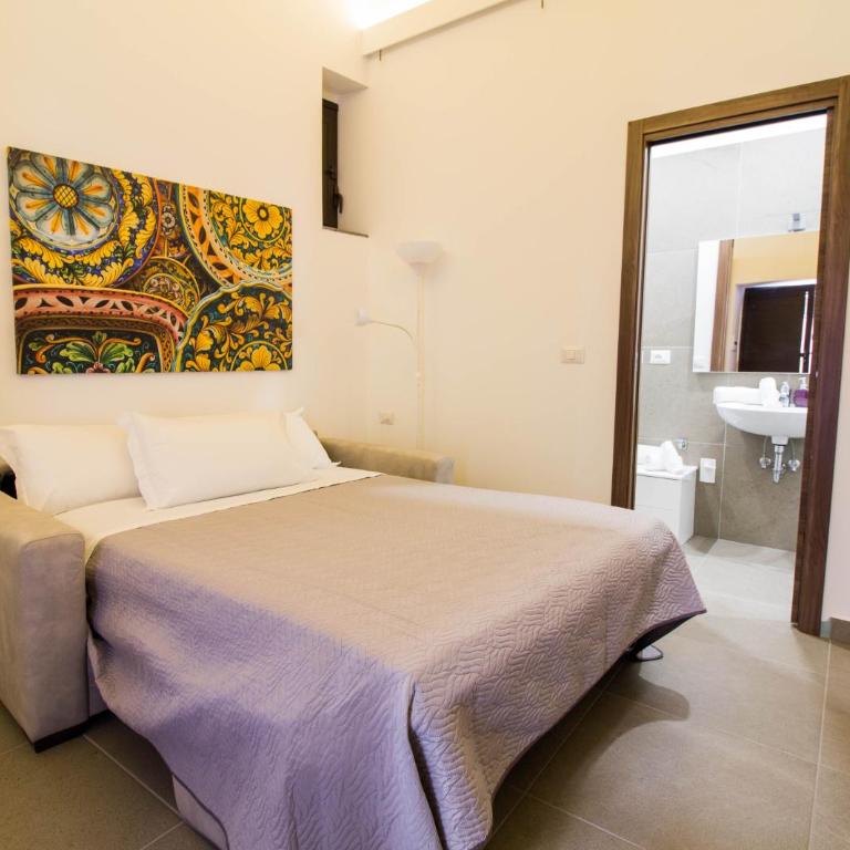 La Palma Studios - Studio with Sofa Bed - 14