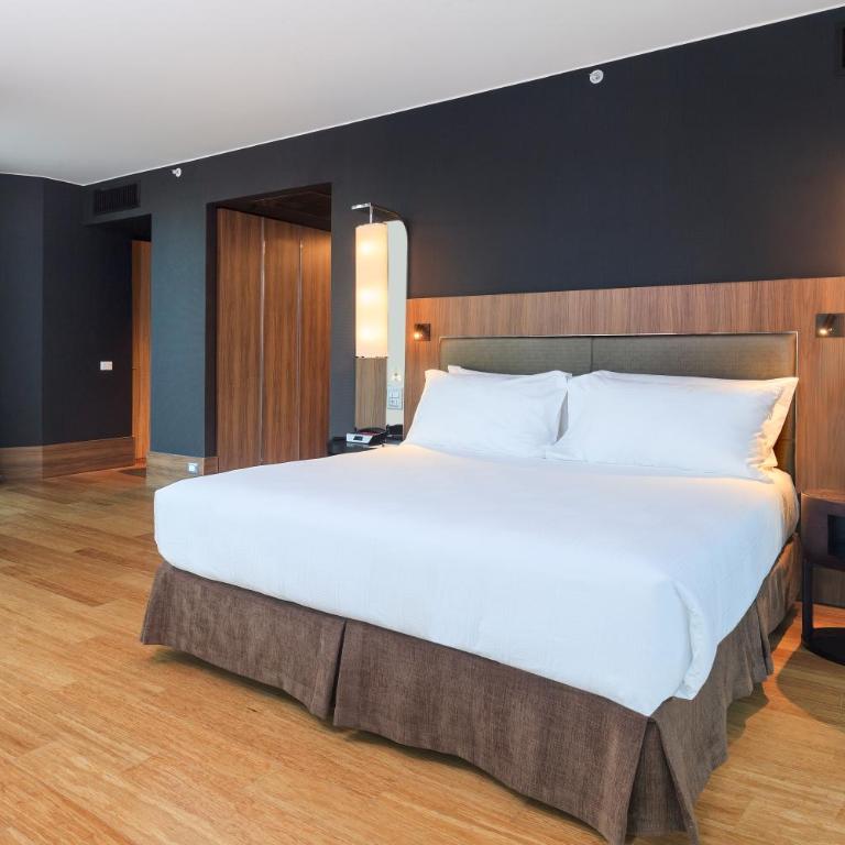 Icon Hotel - Habitación Superior con cama extragrande - 2
