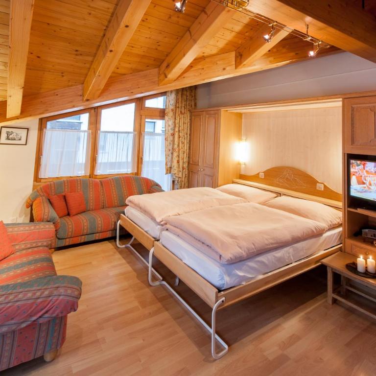 Apartments Zermatt Paradies - Apartment mit 2 Schlafzimmern Ost-Süd-Dachgeschoss - 3