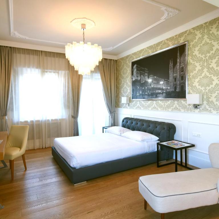 Suite Milano Duomo - Chambre Double Supérieure avec Balcon - Vue sur Ville - 6