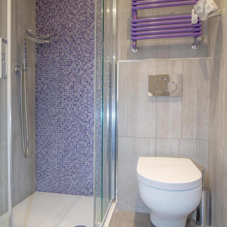 Vatican Relais Rome - Camera Matrimoniale Superior con Letto Supplementare e Balcone - 10