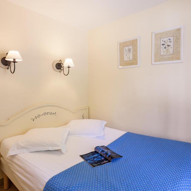 Résidence Pierre & Vacances Les Restanques du Golfe de Saint-Tropez - Appartement 1 Chambre avec Terrasse ou Balcon (4 Personnes) - Vue sur Mer - 2