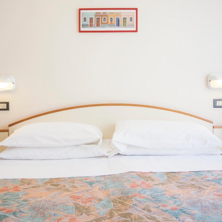 Hotel Latini - Camera Matrimoniale Economy - 2