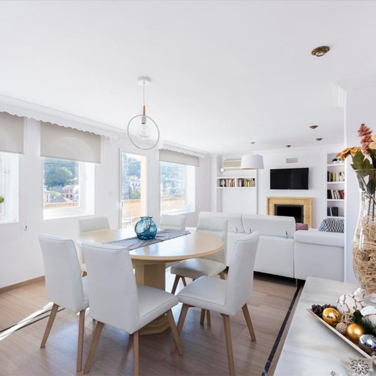 Genteel Home Plaza Nueva Granada - Three Bedroom Penthouse Apartment with Terrace - 5