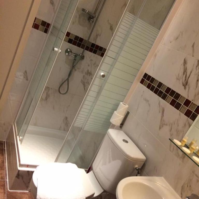 Hotel Les Arcades - Chambre Lits Jumeaux Standard - 5