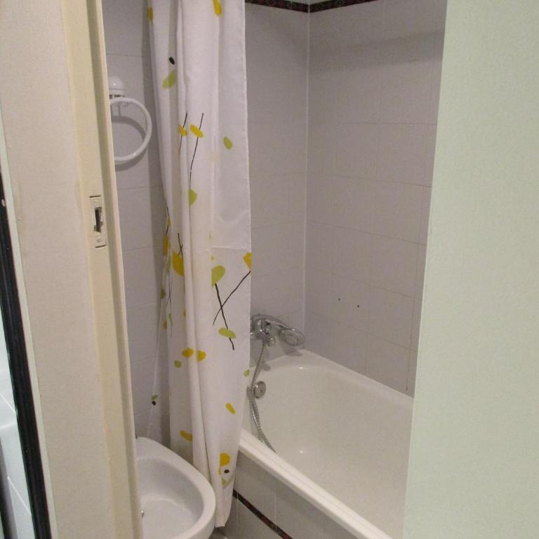 Blaumar B38 - Two-Bedroom Apartment - 20