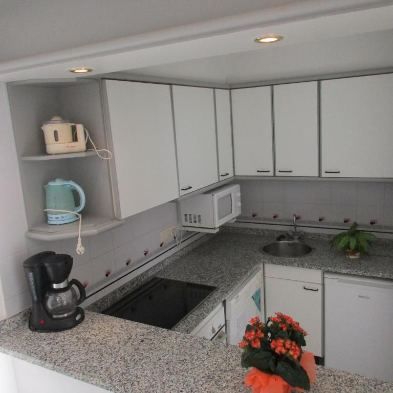 Blaumar B38 - Two-Bedroom Apartment - 12