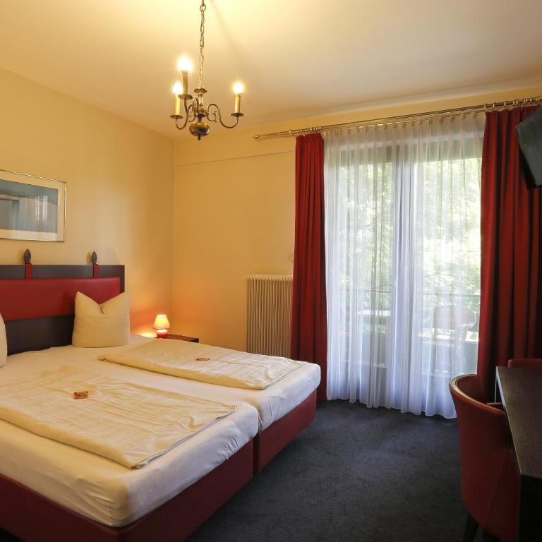 Alpen.Adria.Stadthotel - Doppelzimmer mit Balkon - 1