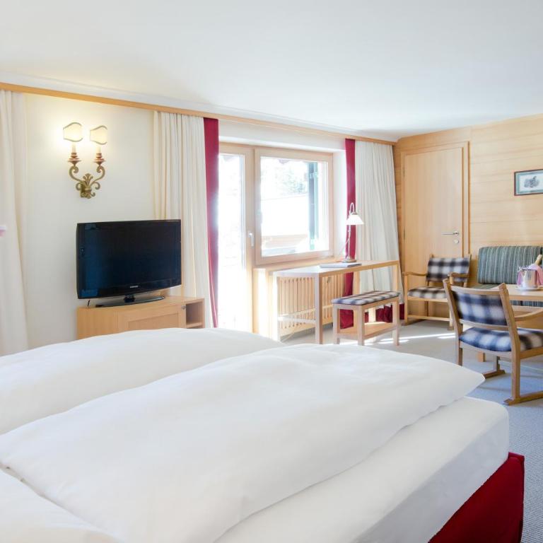 Hotel Angela - Superior Junior Suite - 7