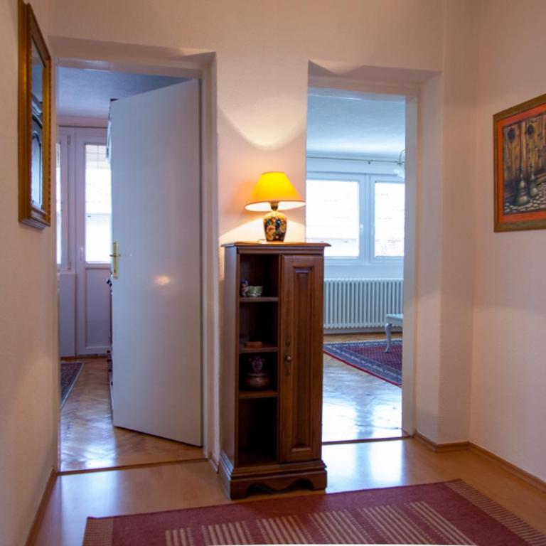 Lavender House - Apartment with Garden View - 6