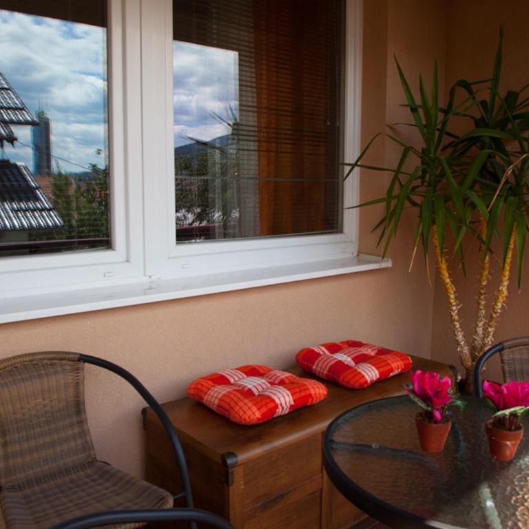 Lavender House - Apartment with Garden View - 18