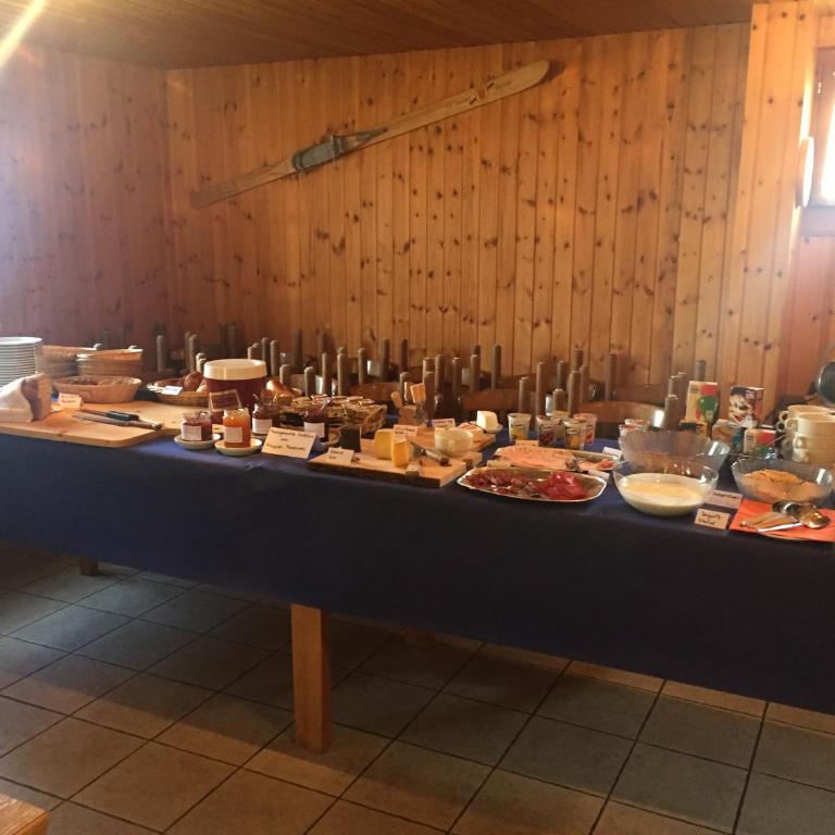 Gruppenhaus im Walliser Alpstyle - Etagenbett im gemischten Schlafsaal - 9