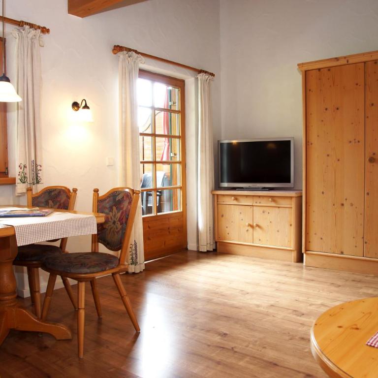 Ferienwohnungen Mueller - Apartment mit 1 Schlafzimmer - 1