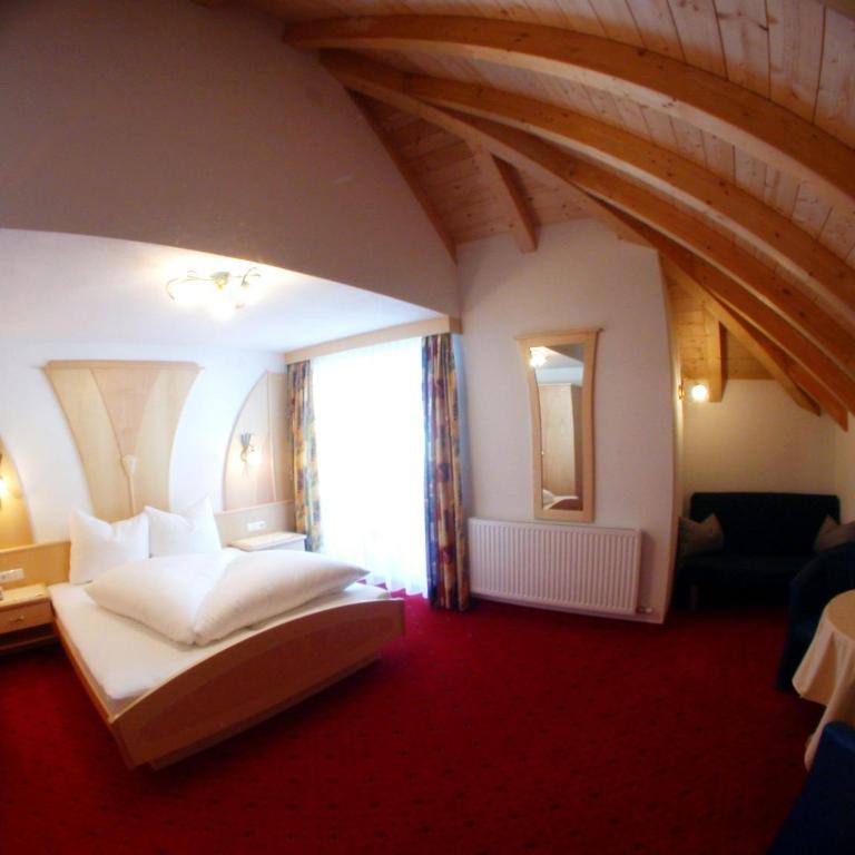Hotel Garni Pradella - Dreibettzimmer - 2