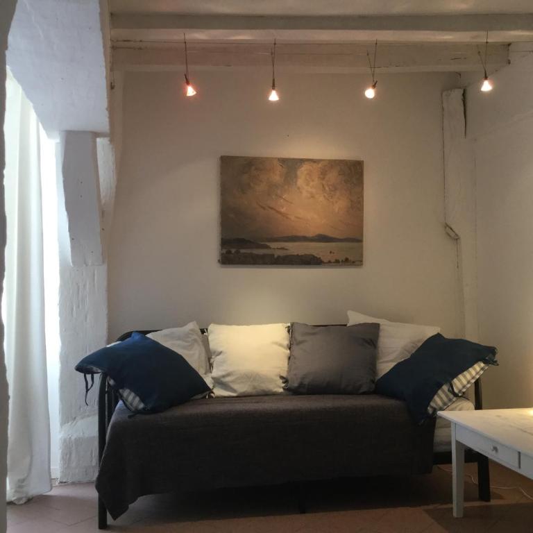 La petite maison d’à côté, au n°11 - One-Bedroom House - 9