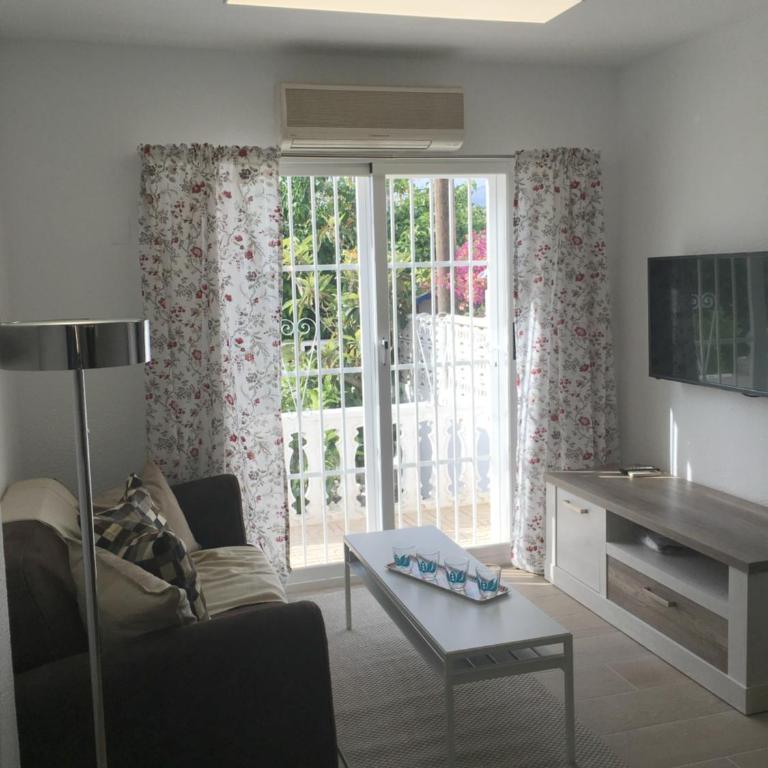 Vista Bahia II Apartments- top floor with balcony views & ground floor with garden and BBQ - Apartment - Ground Floor - 25