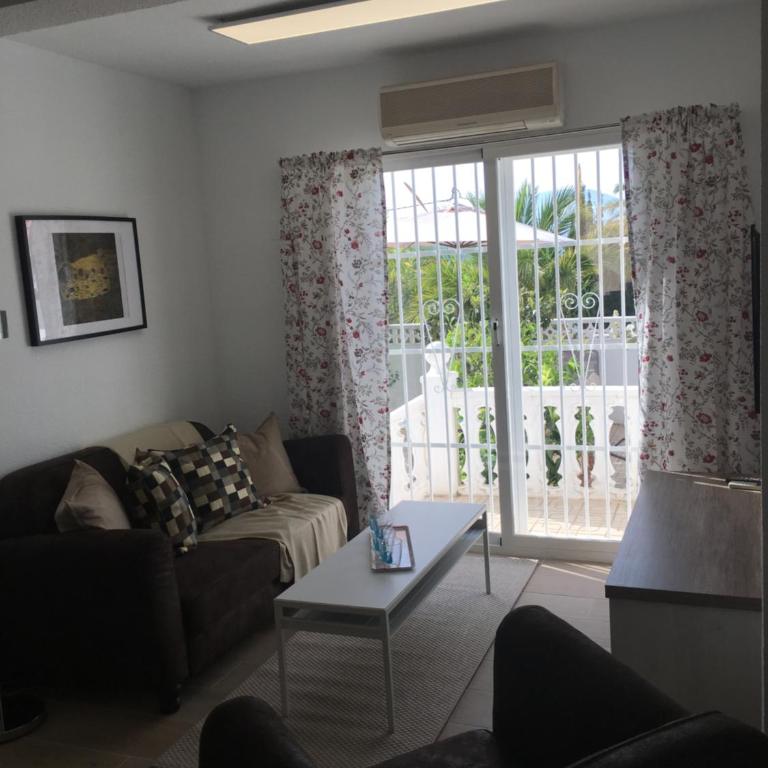 Vista Bahia II Apartments- top floor with balcony views & ground floor with garden and BBQ - Apartment - Ground Floor - 23