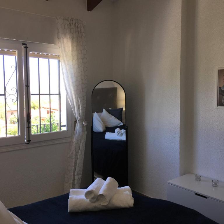Vista Bahia II Apartments- top floor with balcony views & ground floor with garden and BBQ - Apartment with Sea View - 40