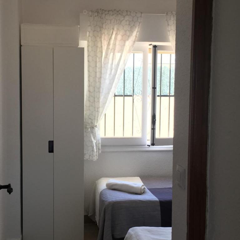 Vista Bahia II Apartments- top floor with balcony views & ground floor with garden and BBQ - Apartment with Sea View - 30