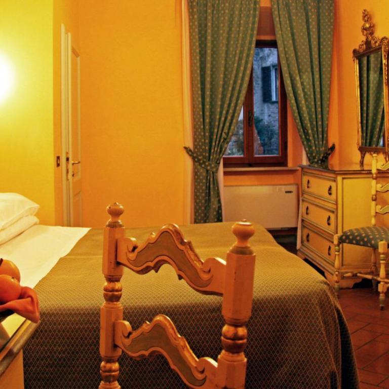 Hotel La Cisterna - Camera Matrimoniale/Doppia con Letti Singoli Senza Vista - 3