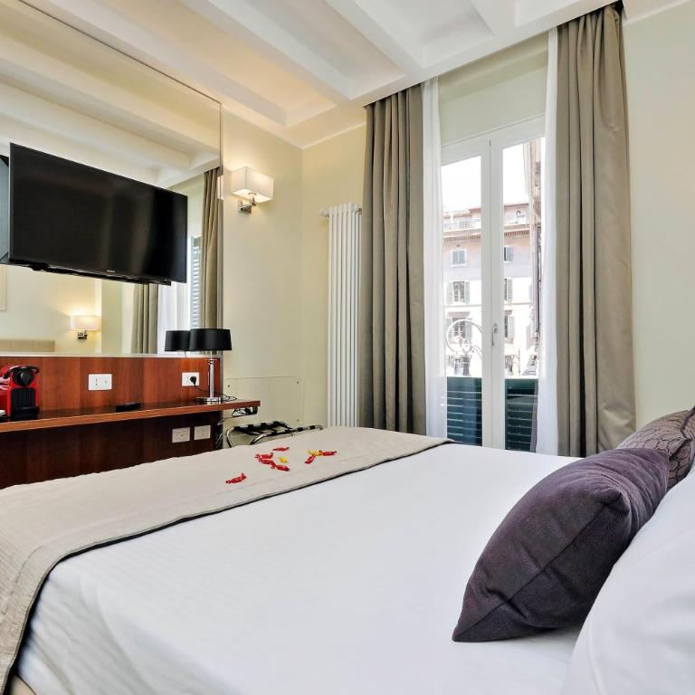 Piazza Venezia Grand Suite - Deluxe Queen Room - 18