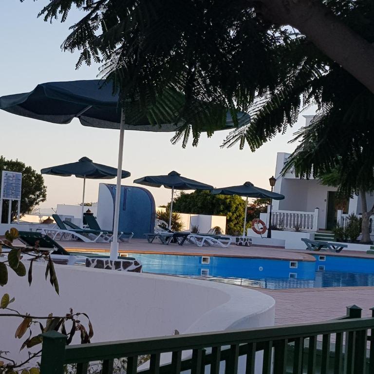 Loma Green - Apartment with Pool View - 19