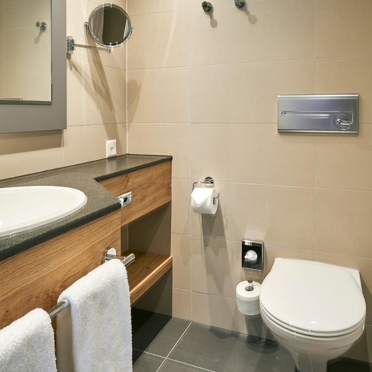 Hotel Central Luzern - Standard Doppelzimmer - 13