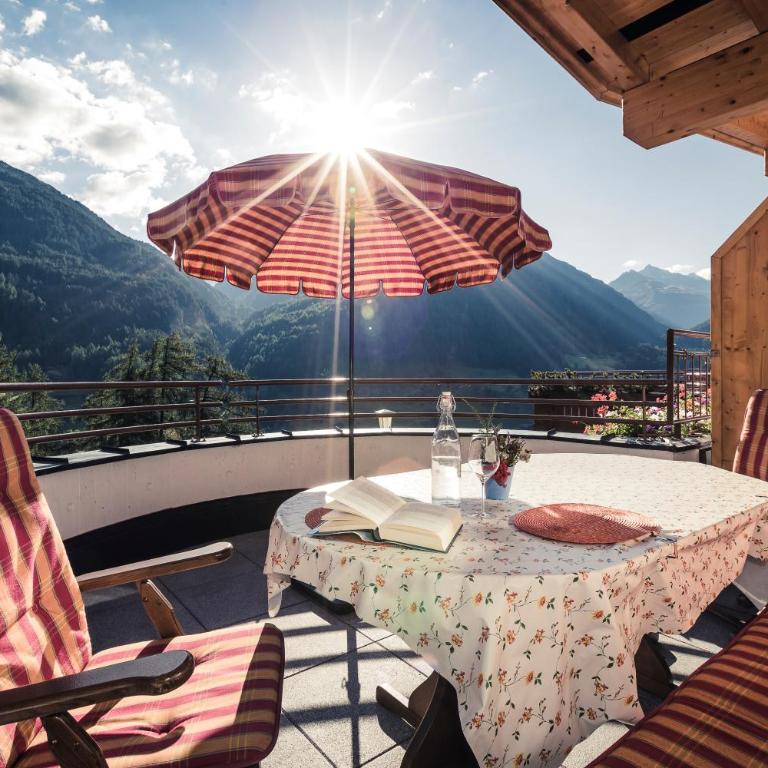 Leni Mountain Appartements - Apartment mit Balkon - 9