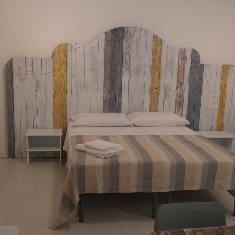 My Eco Rooms Olbia - Camera Tripla con Bagno Privato Esterno - 6