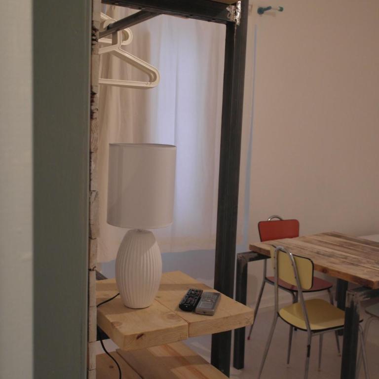 My Eco Rooms Olbia - Camera Tripla con Bagno Privato Esterno - 9